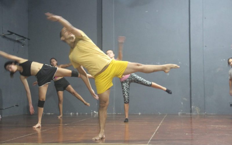 LOS ALUMNOS DEL PROGRAMA DE DANZA DEL TB CONTINÚAN FORMÁNDOSE